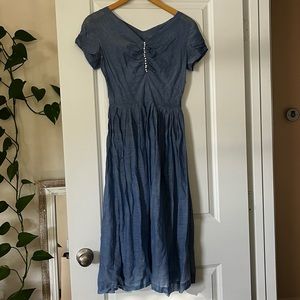 Vintage blue linen/cotton 1940-50’s dress, knee length, mother of pearl buttons